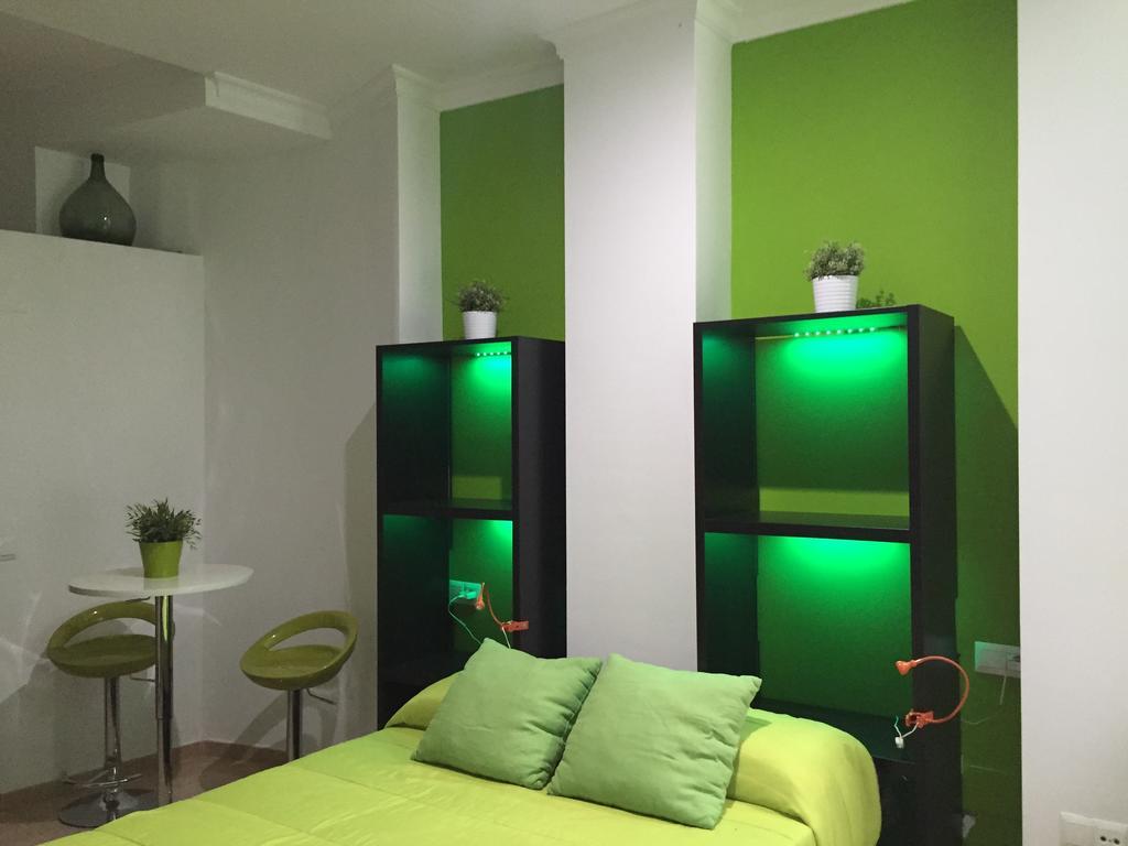 Apartamentos Gold Malaga Room photo