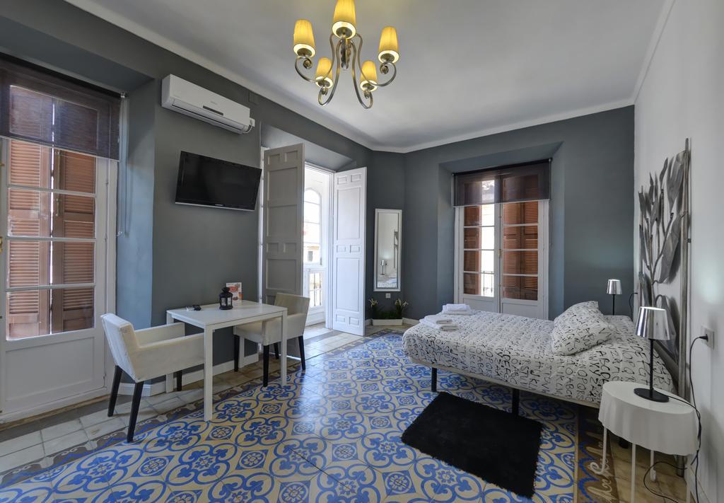 Apartamentos Gold Malaga Room photo